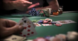 Hướng dẫn cách chơi Poker chi tiết theo từng vòng